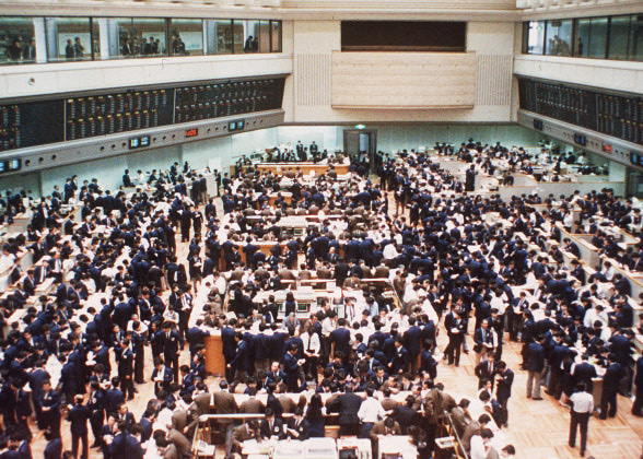 Tokyo Stock Exchange makes record-breaking gains